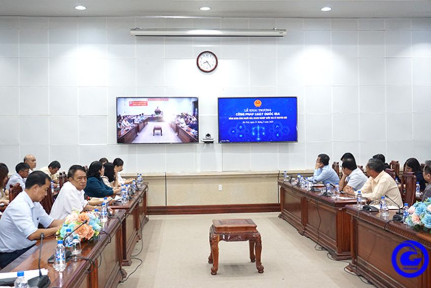 Khai trương Cổng Pháp luật quốc gia