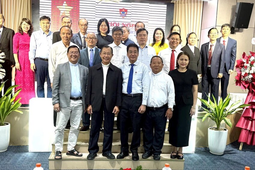 Hội nghị giao ban Cụm thi đua Ủy ban Đoàn kết Công giáo Việt Nam miền Trung năm 2026