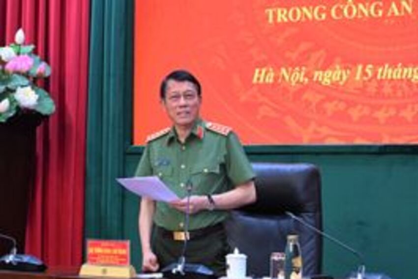 Bộ trưởng Lương Tam Quang chủ trì họp tổng rà soát hệ thống văn bản quy phạm pháp luật trong Công an nhân dân