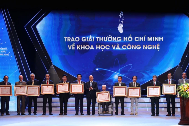 Tôn vinh những công trình khoa học và công nghệ có giá trị thực tiễn