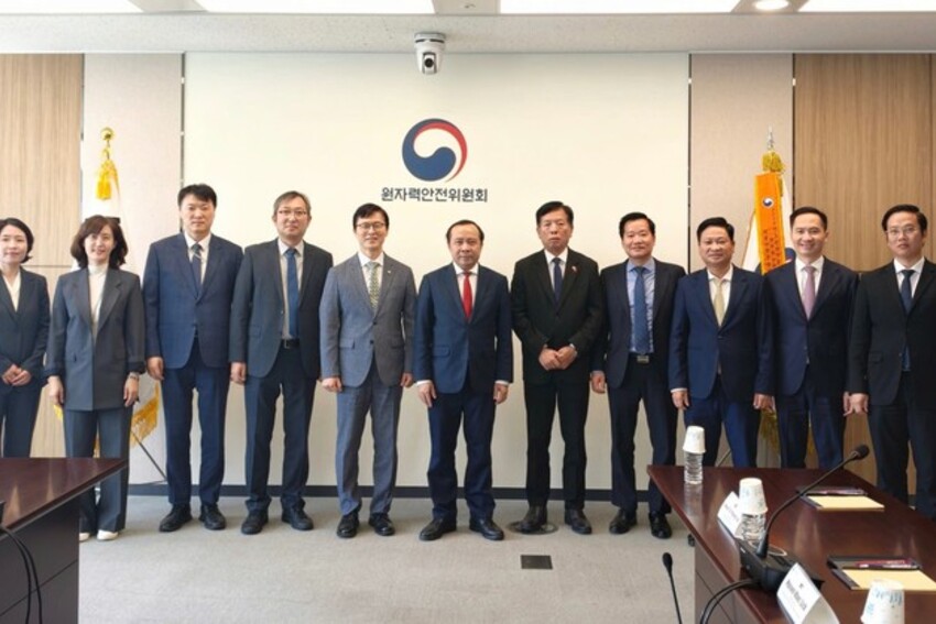 Việt Nam - Hàn Quốc tăng cường hợp tác an toàn hạt nhân