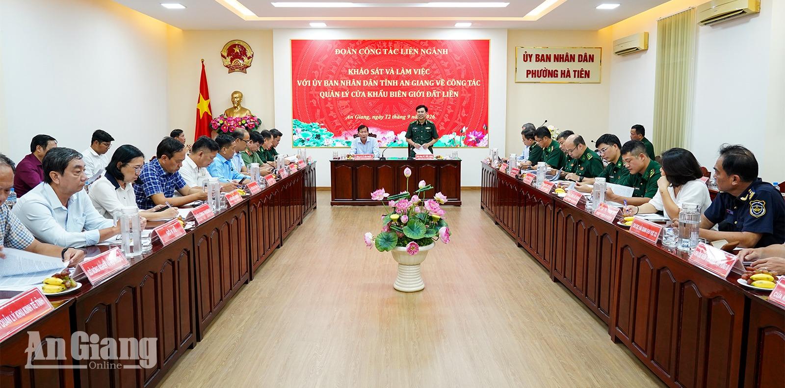 Phó Tư lệnh Bộ đội Biên phòng khảo sát công tác quản lý cửa khẩu tại An Giang