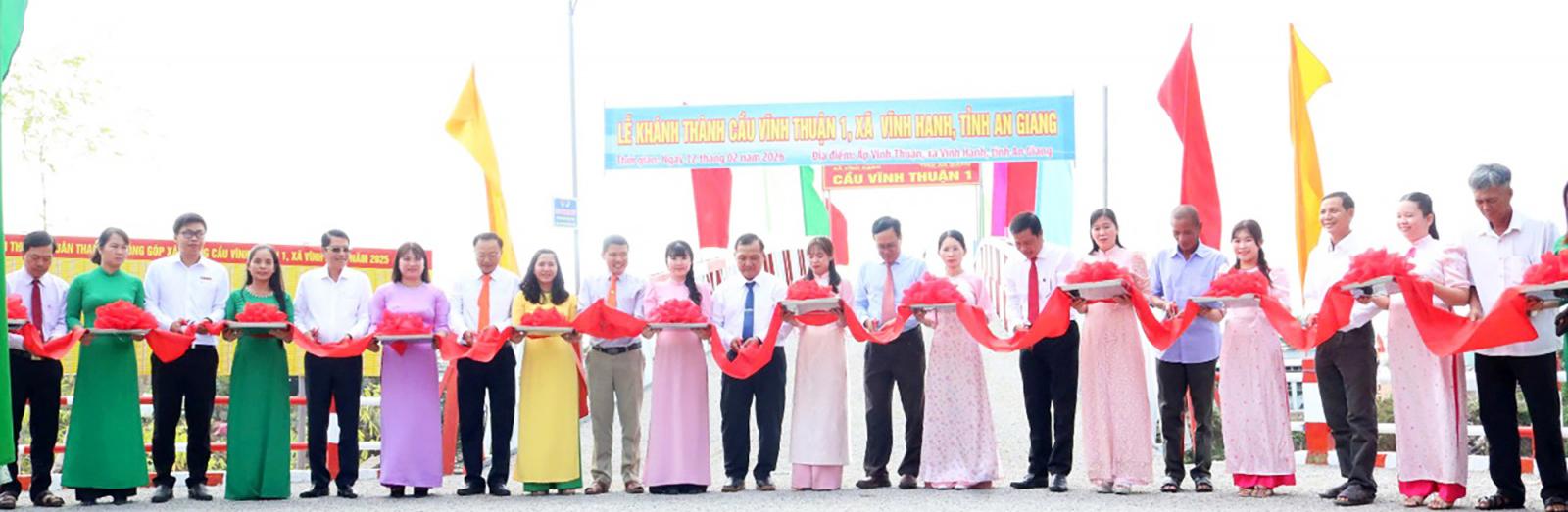 Xã Vĩnh Hanh khánh thành 2 cầu nông thôn