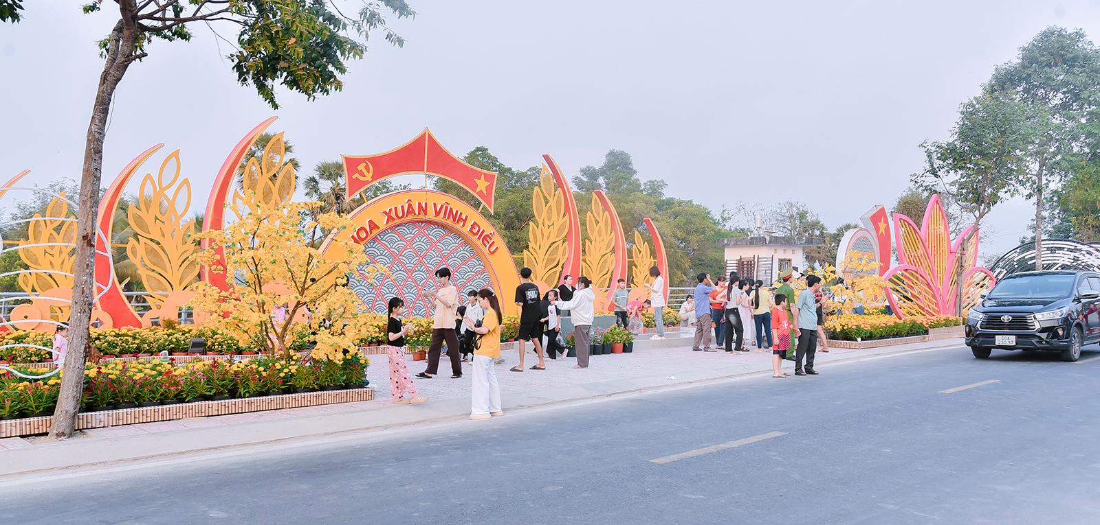 Sôi nổi hoạt động mừng Xuân Bính Ngọ tại xã Vĩnh Điều