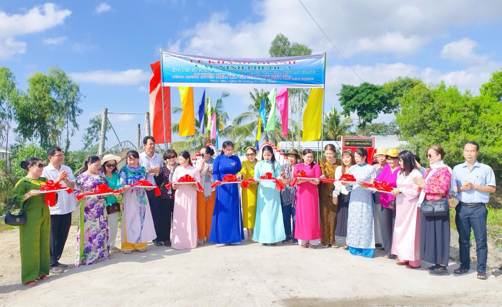 Xã Vĩnh Gia khánh thành 2 cây cầu giao thông nông thôn