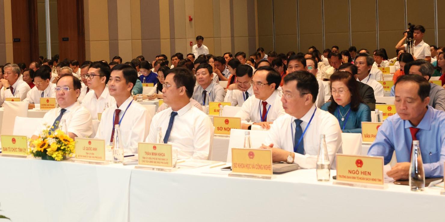 HĐND đổi mới mạnh mẽ tư duy nghị trường và chất lượng quyết nghị