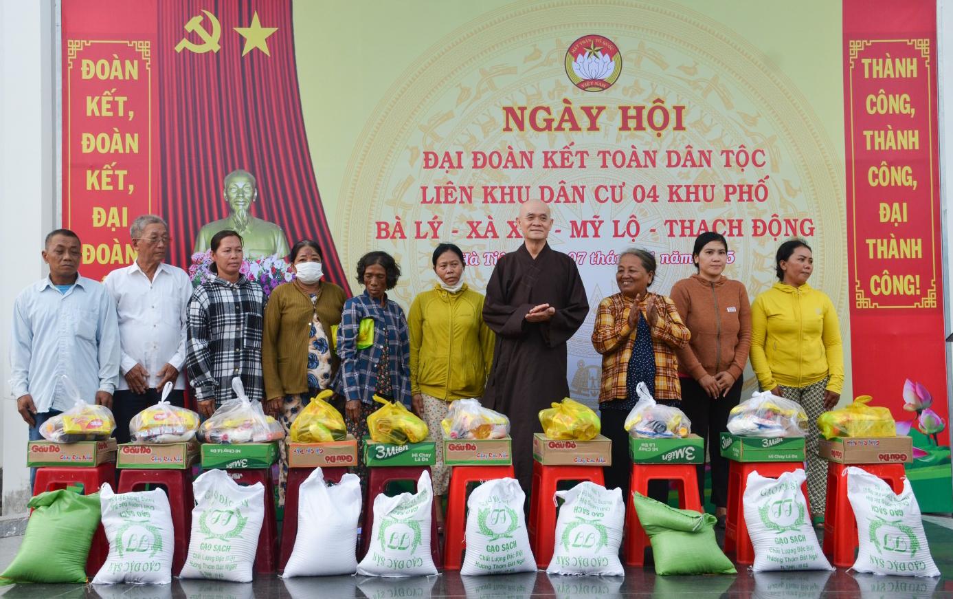 Ngày hội Đại đoàn kết toàn dân tộc liên khu dân cư phường Hà Tiên