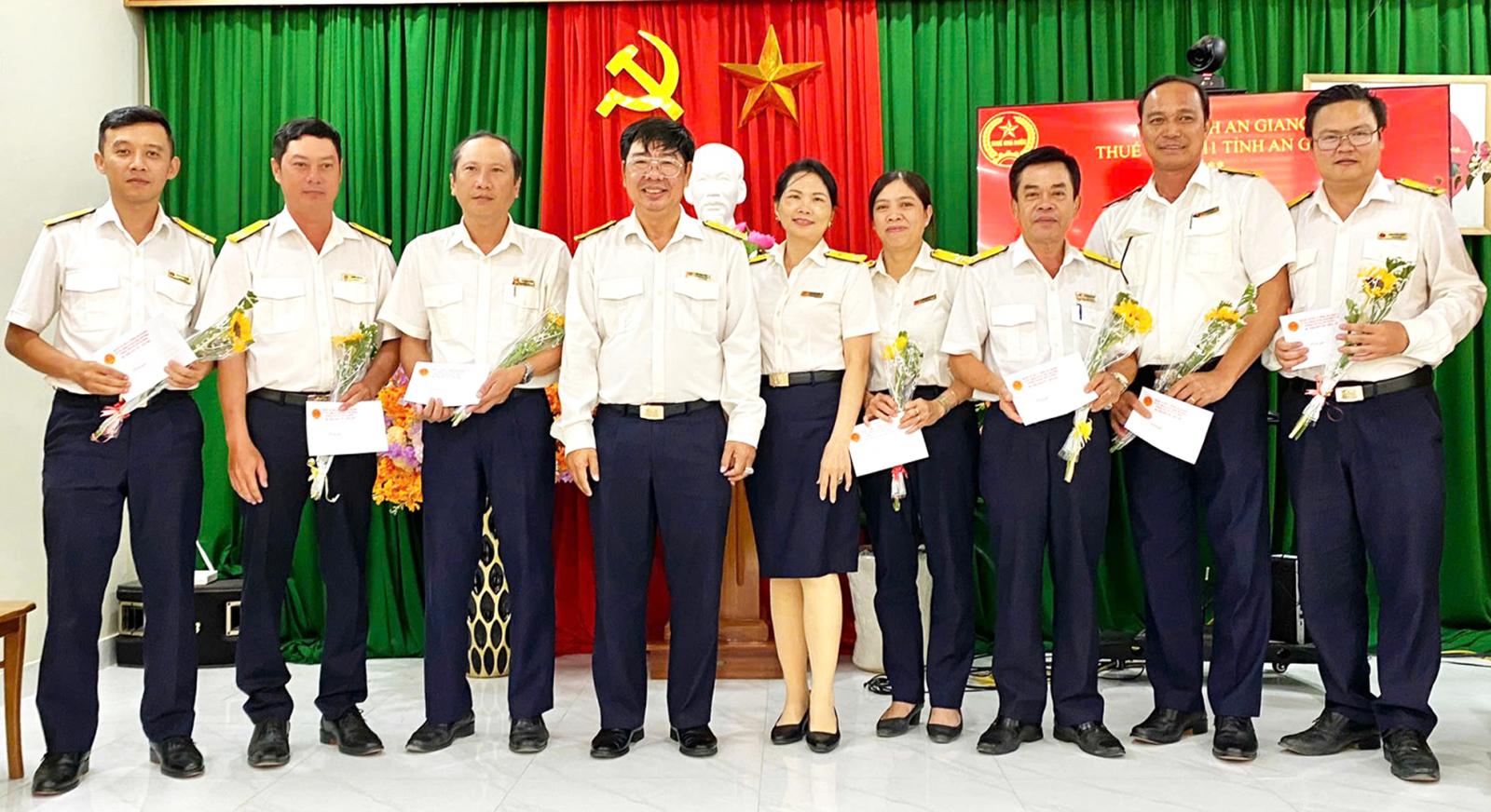 Thuế Cơ sở 11 tỉnh An Giang thu ngân sách Nhà nước đạt 127% dự toán
