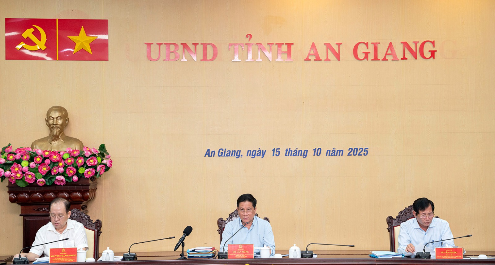 Thành viên UBND tỉnh cho ý kiến nhiều nội dung thuộc thẩm quyền