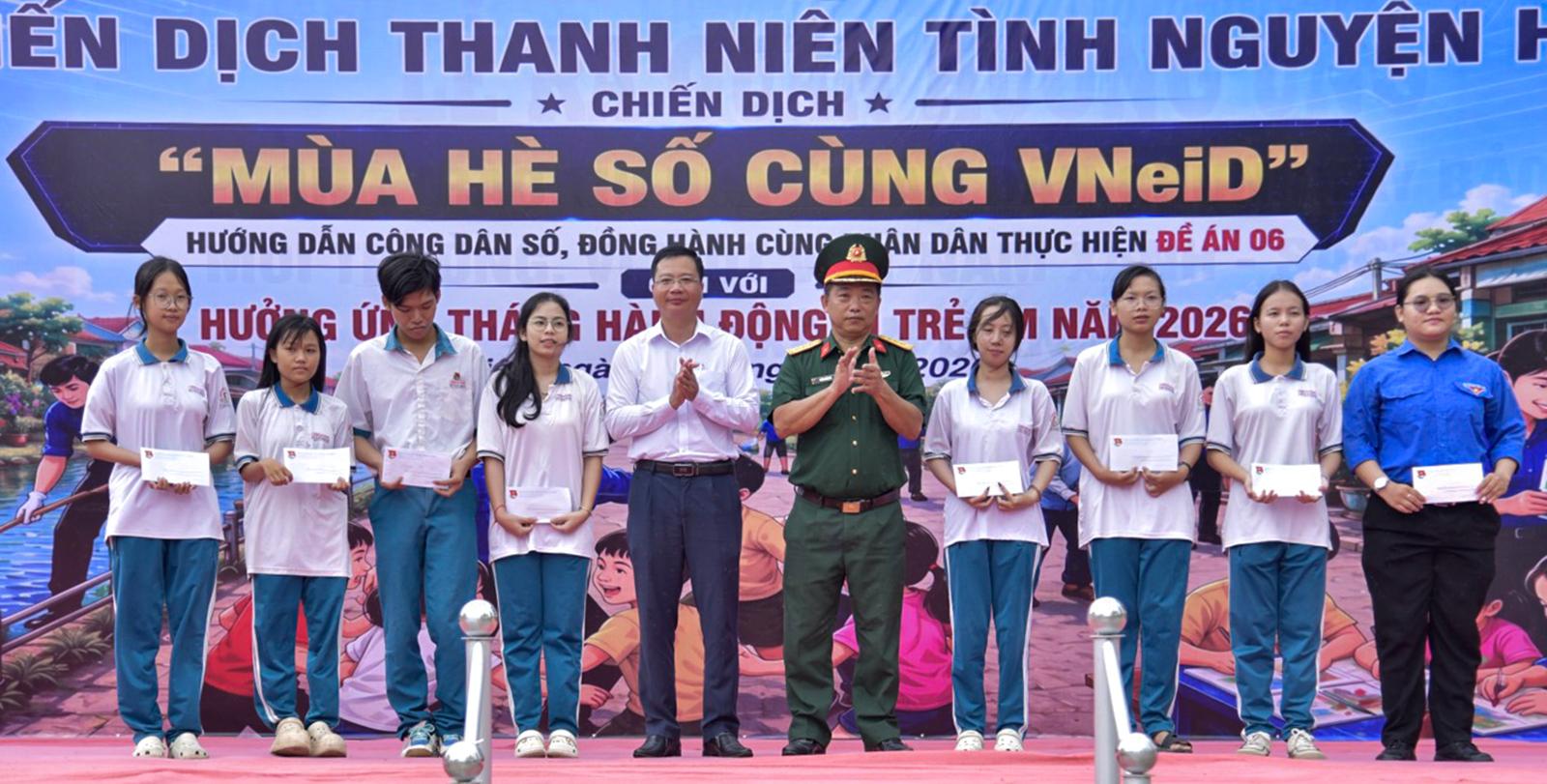 Ra quân Chiến dịch