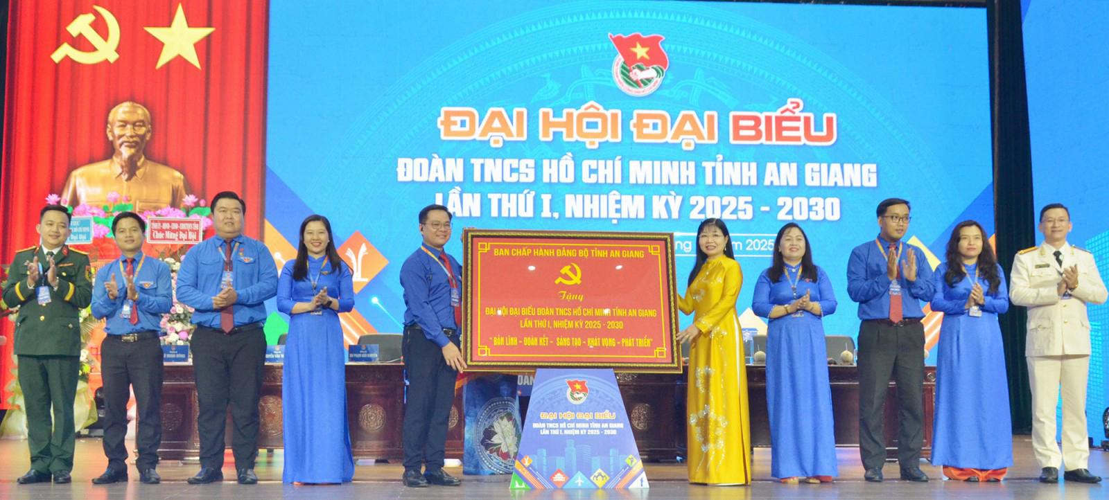 Anh Phan Duy Bằng giữ chức Bí thư Tỉnh đoàn An Giang