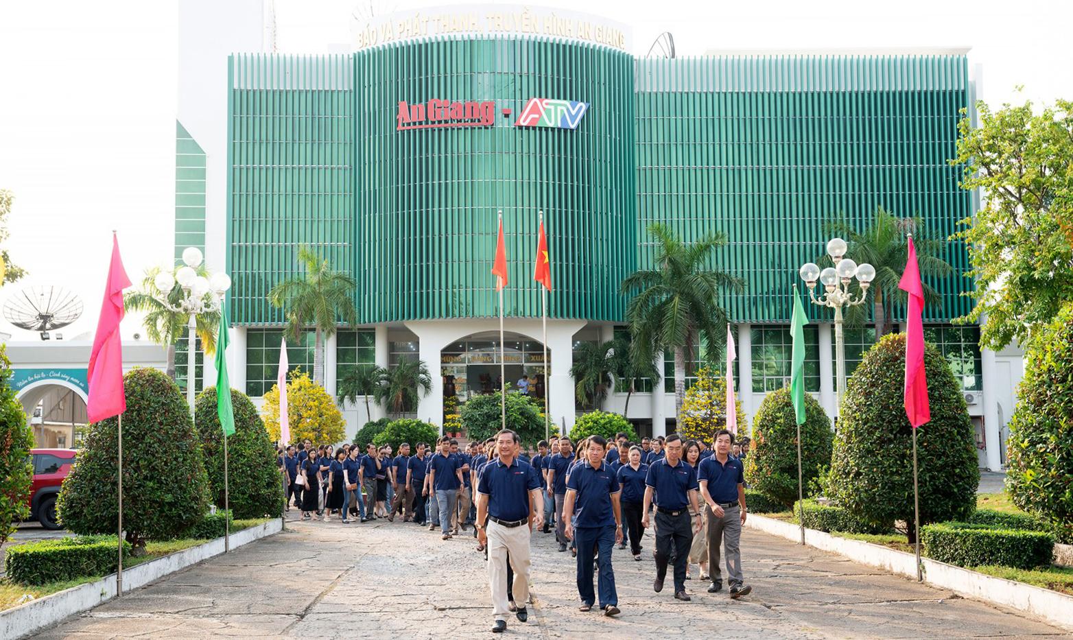 Báo và Phát thanh - Truyền hình tỉnh An Giang phát động Tết trồng cây “Đời đời nhớ ơn Bác Hồ”