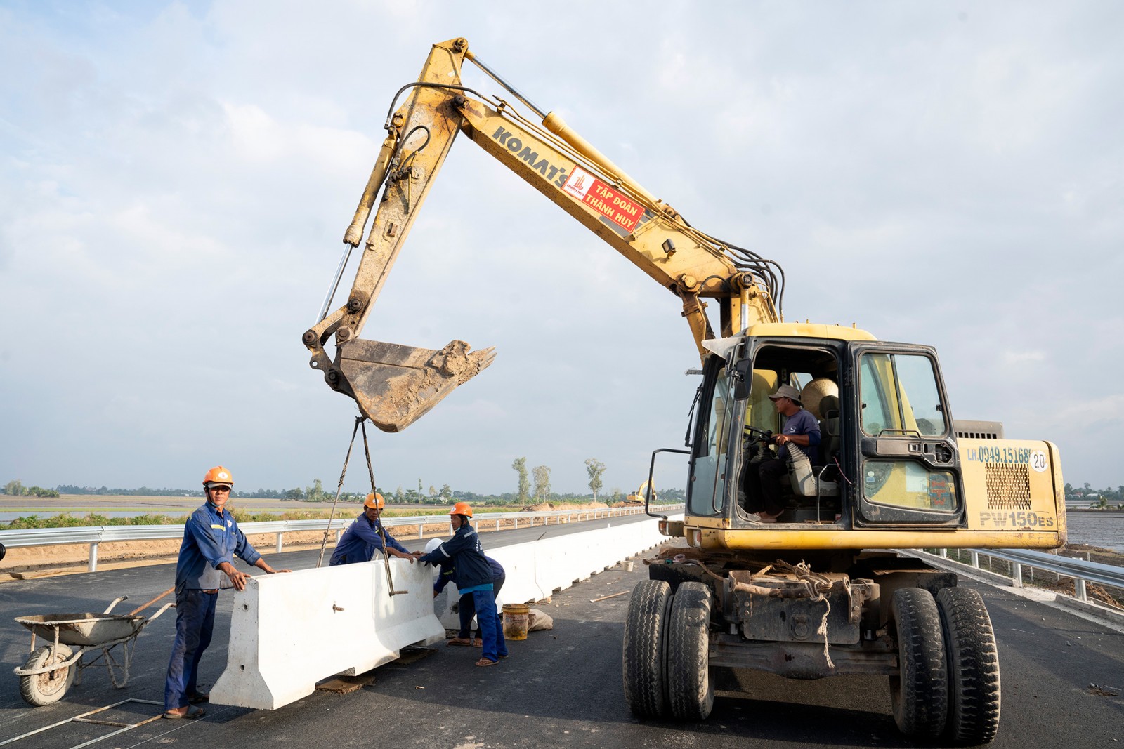 Cao tốc Châu Đốc - Cần Thơ - Sóc Trăng đoạn qua địa bàn tỉnh An Giang trước ngày thông xe kỹ thuật