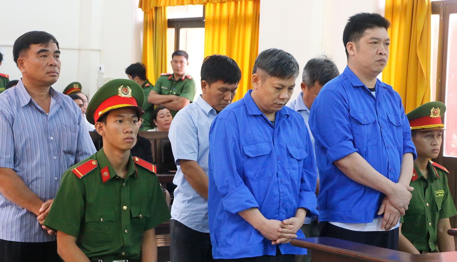 5 bị cáo lãnh án tù vì gây hậu quả nghiêm trọng về đầu tư công trình xây dựng