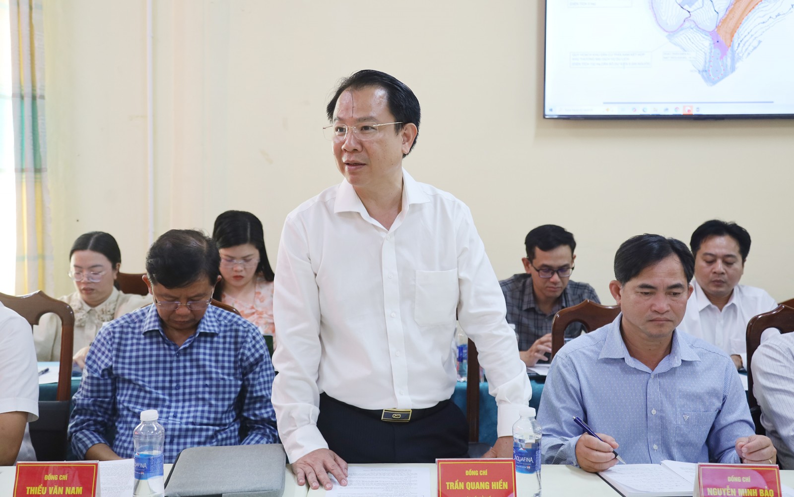 Khảo sát đầu tư xây dựng y tế, giáo dục trên địa bàn đặc khu Thổ Châu