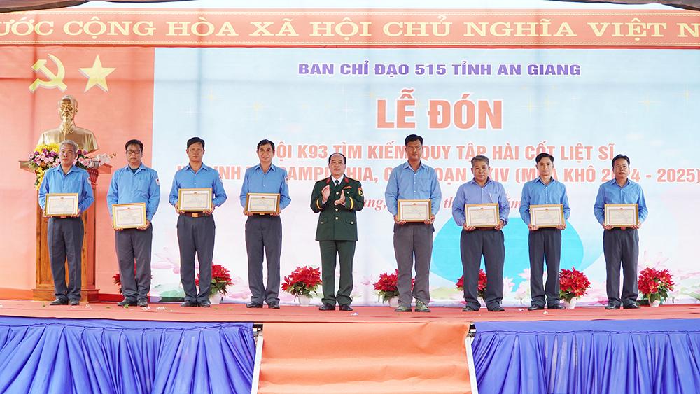 Đón Đội K93 An Giang tìm kiếm, quy tập hài cốt liệt sĩ hy sinh tại Campuchia