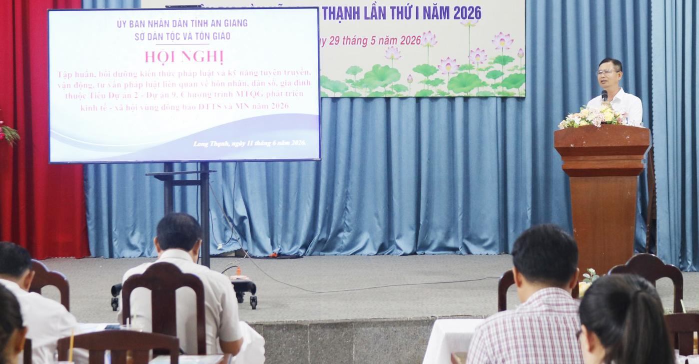 Bồi dưỡng kỹ năng tuyên truyền, vận động, tư vấn pháp luật cho cán bộ cơ sở