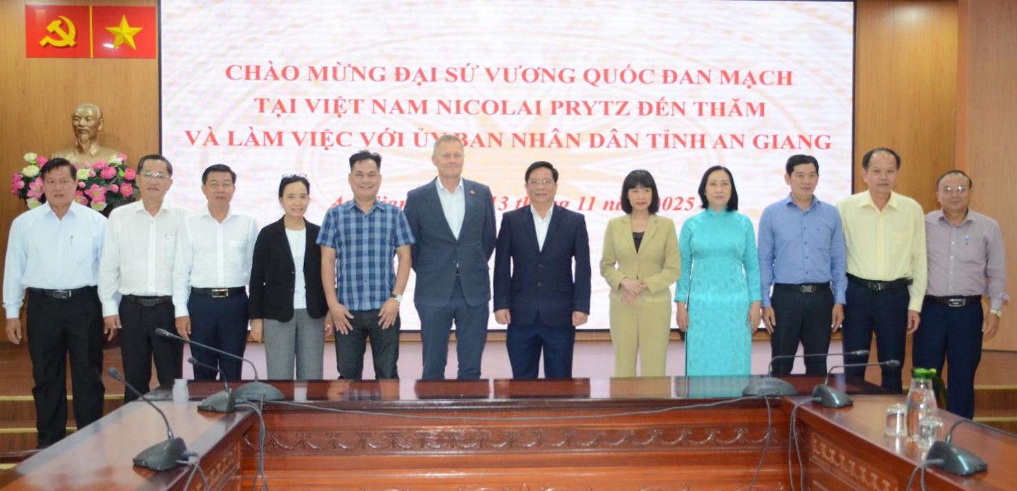 Chủ tịch UBND tỉnh An Giang tiếp đoàn làm việc Đại sứ quán Đan Mạch