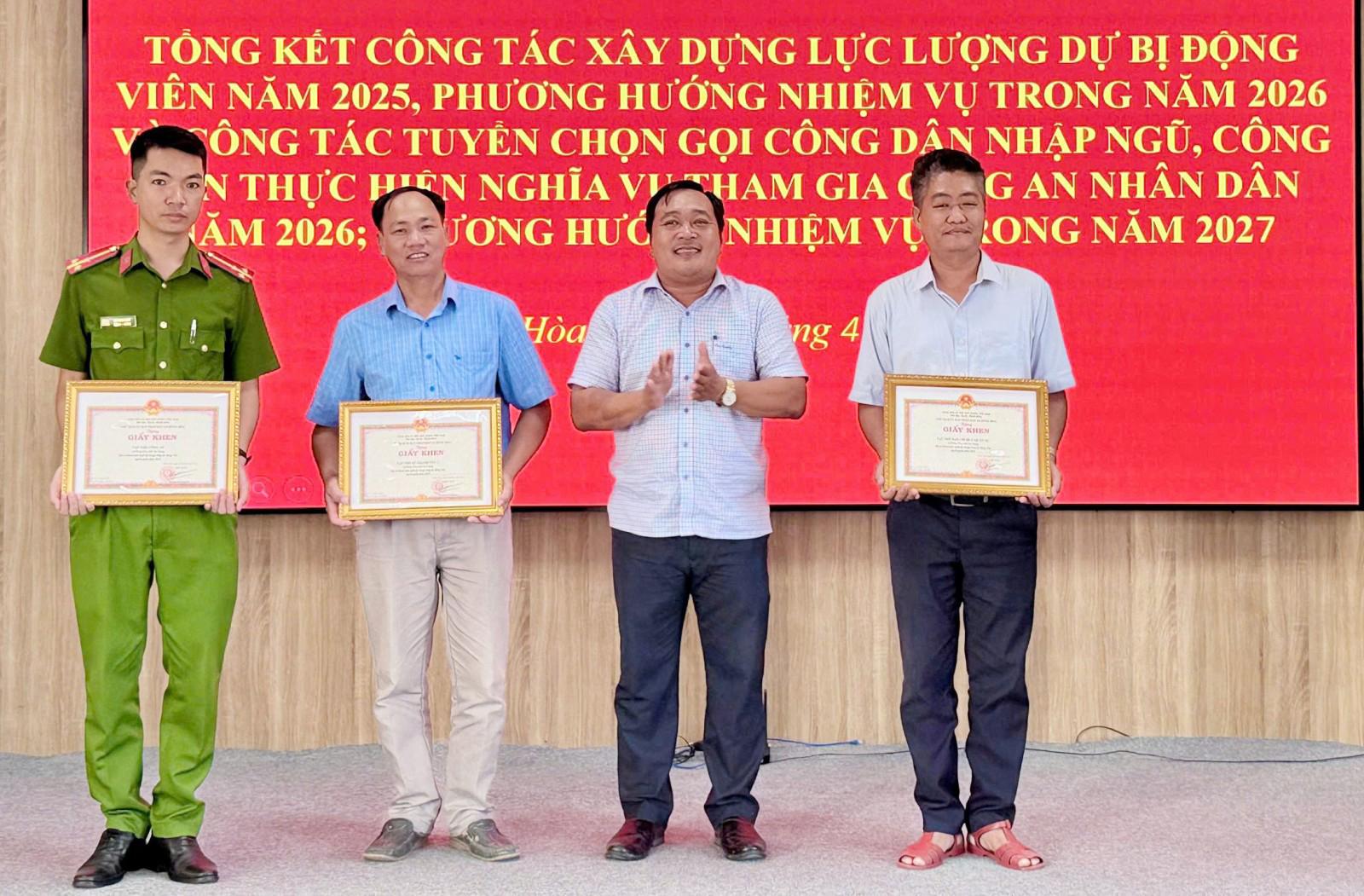 Đông Hòa tổng kết công tác xây dựng lực lượng dự bị động viên