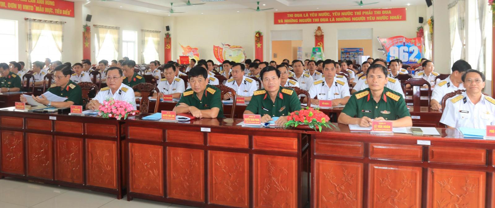 Lữ đoàn 962 thực hiện tốt nhiệm vụ năm 2025 Đại biểu tham dự hội nghị