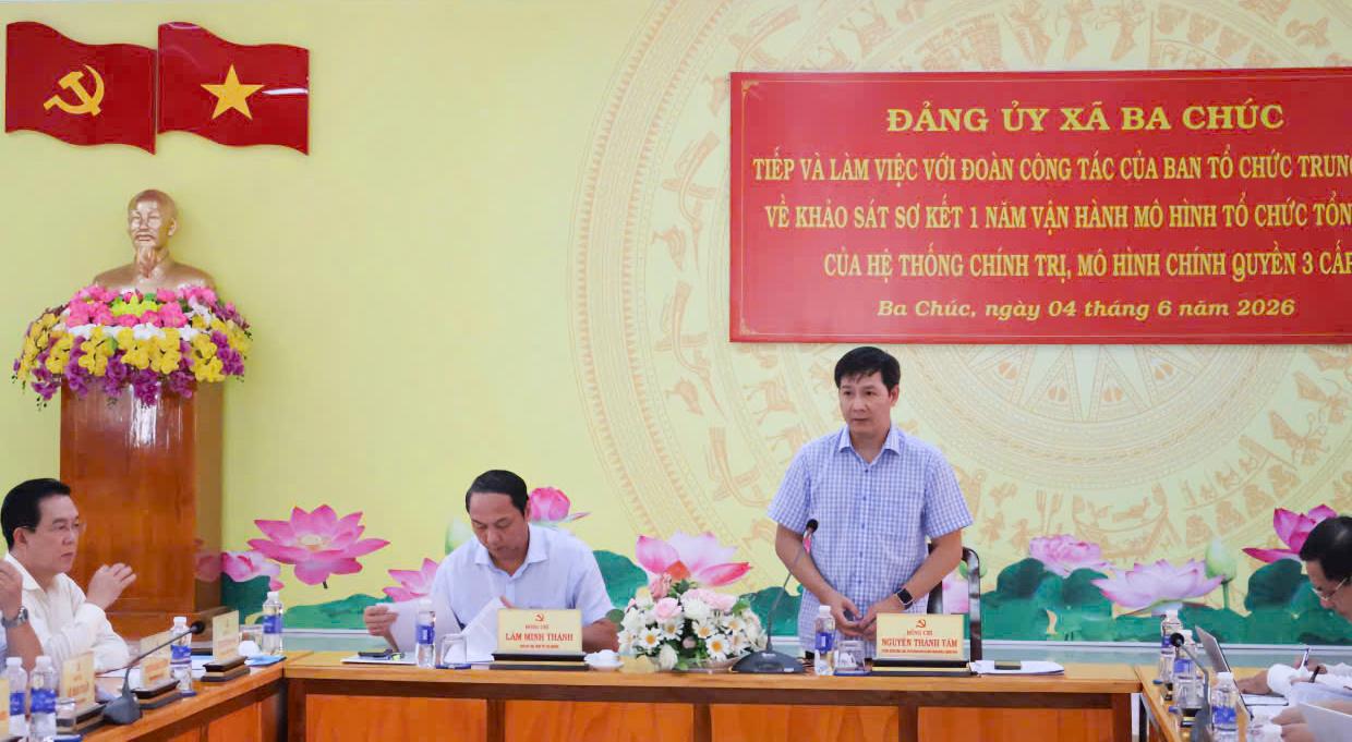 Ủy viên Trung ương Đảng, Phó trưởng Ban Tổ chức Trung ương Nguyễn Thành Tâm khảo sát mô hình chính quyền địa phương 2 cấp tại xã Ba Chúc