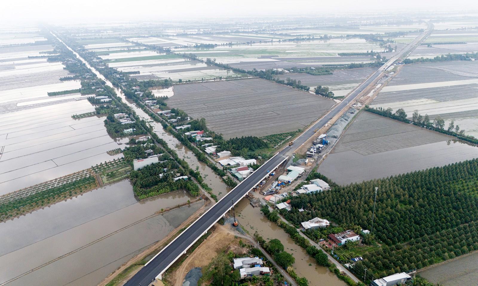 Cao tốc Châu Đốc - Cần Thơ - Sóc Trăng đoạn qua địa bàn tỉnh An Giang trước ngày thông xe kỹ thuật