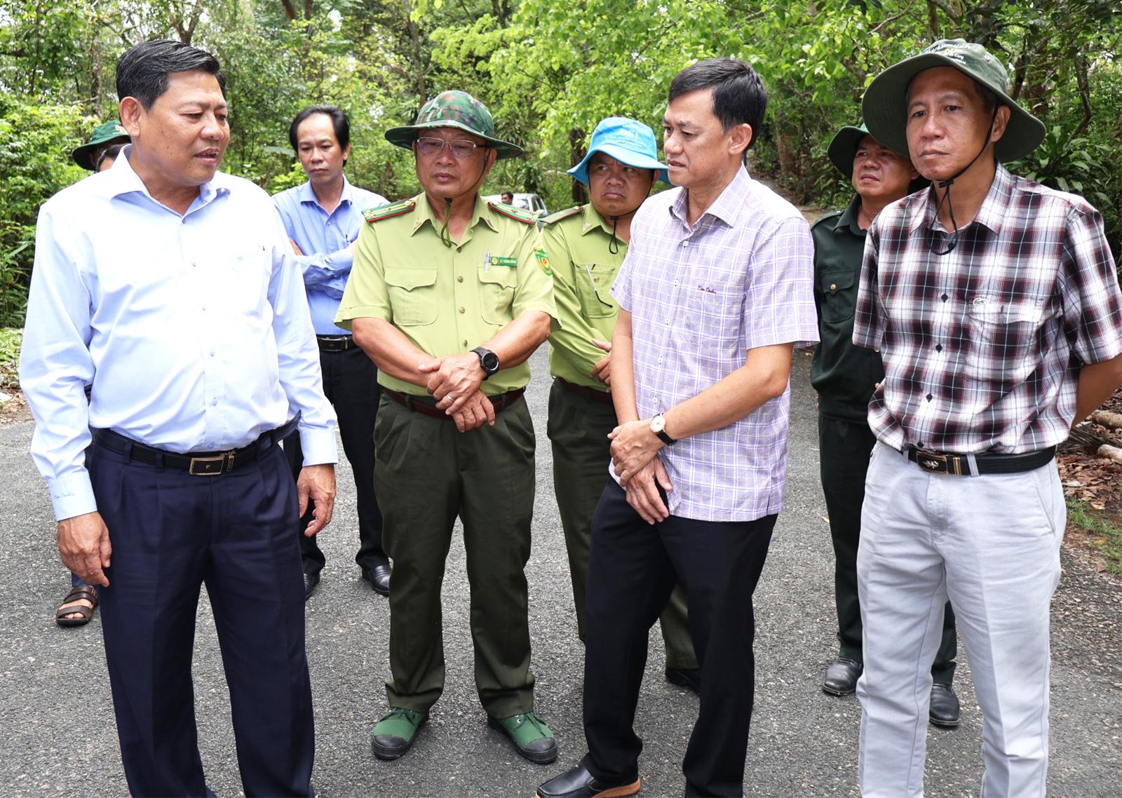 Kiểm tra công tác phòng cháy, chữa cháy rừng và hồ nước tại xã Núi Cấm