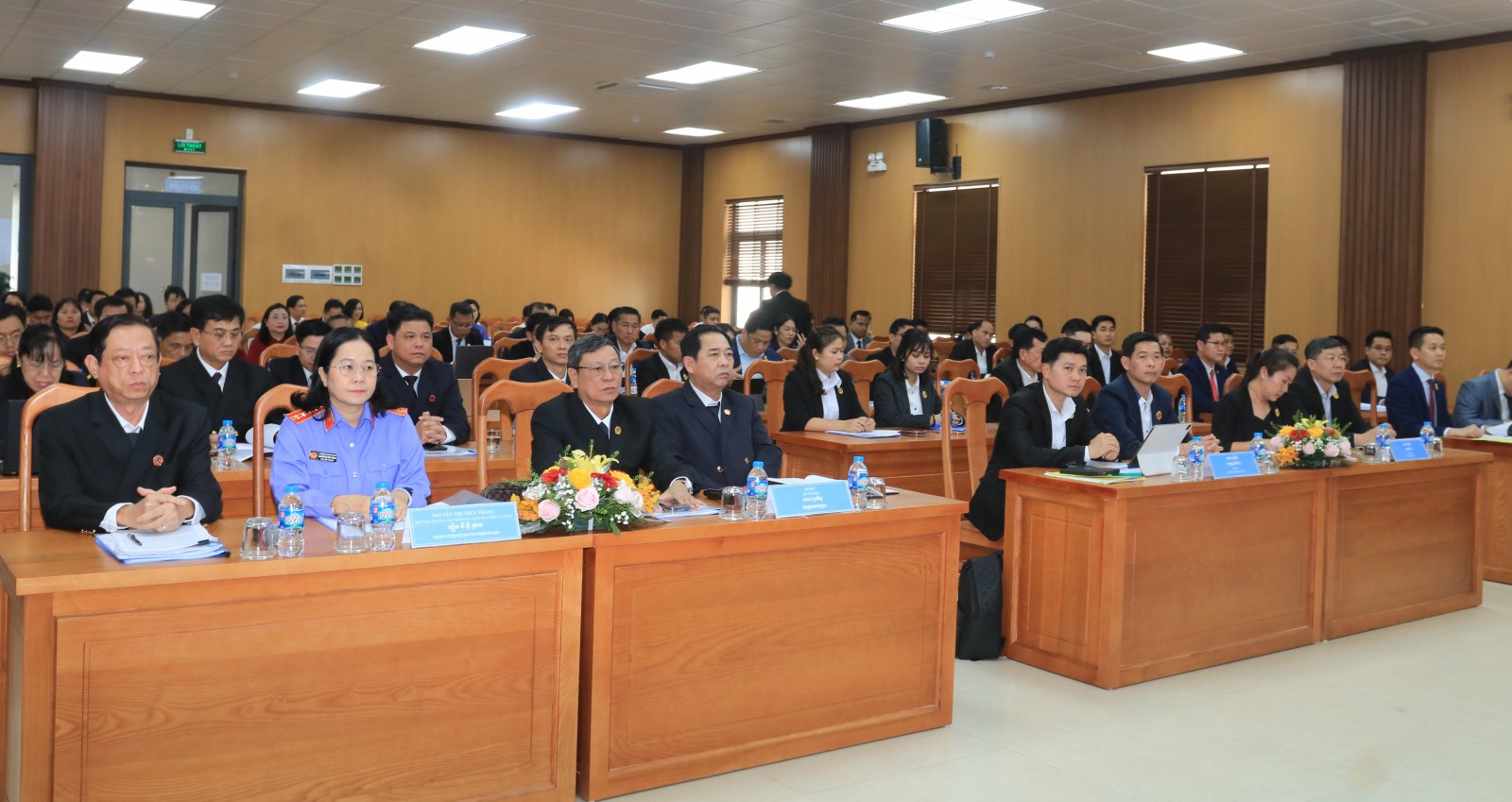 Đại biểu tham dự hội nghị