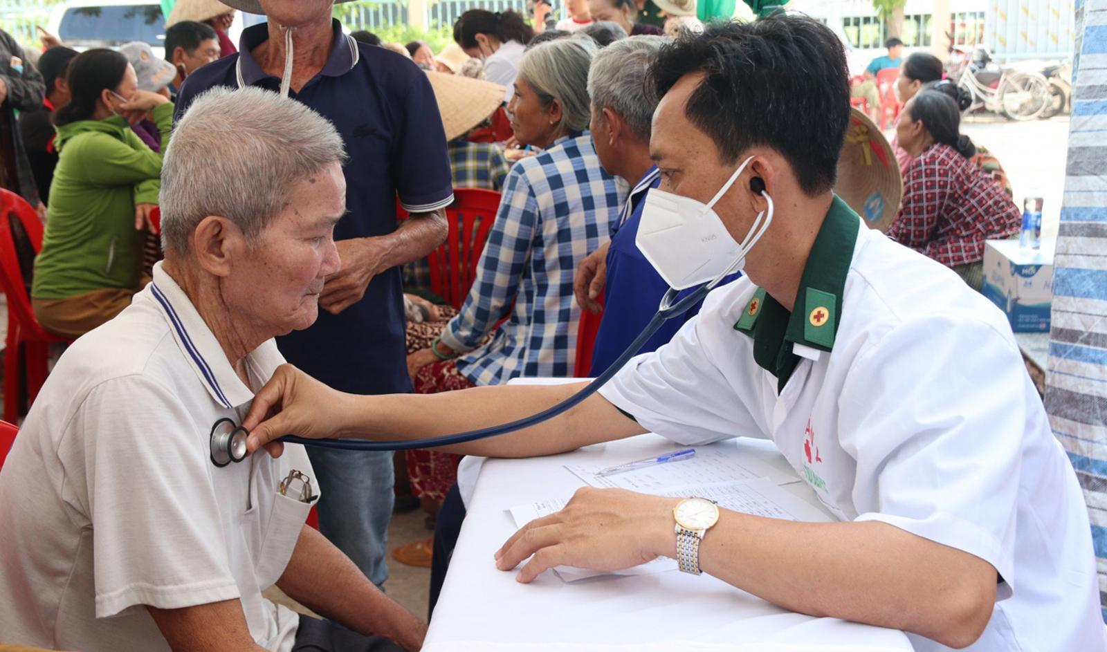 Nhiều nguồn lực chăm lo xuân tại biên giới Vĩnh Xương