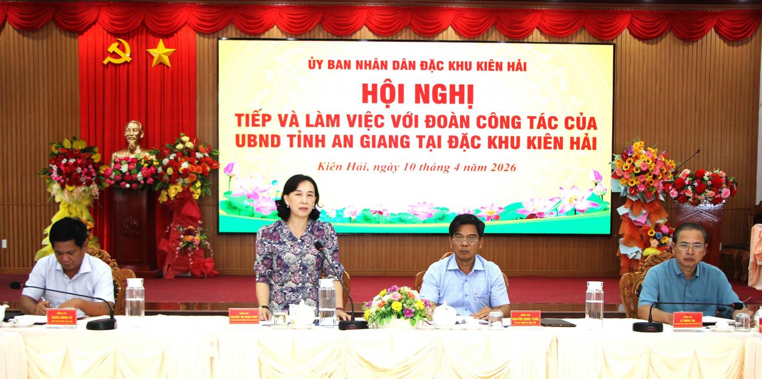 Phó Chủ tịch UBND tỉnh Nguyễn Thị Minh Thúy làm việc với Đảng ủy, UBND đặc khu Kiên Hải