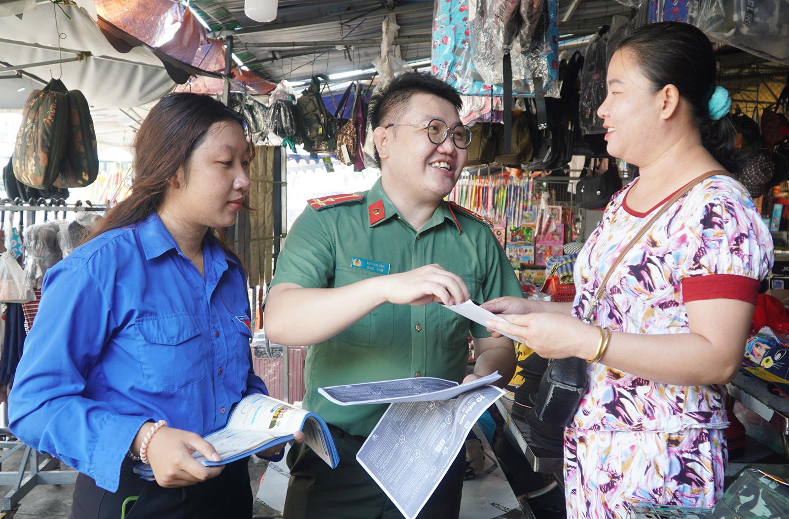 Đổi mới cách tuyên truyền pháp luật ở cơ sở