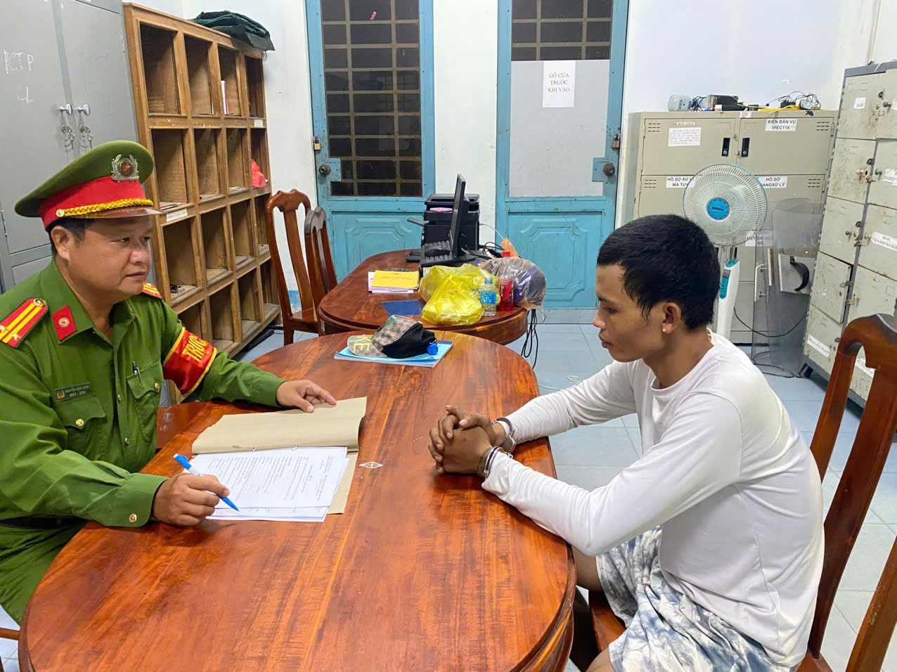 Công an phường Chi Lăng bắt đối tượng truy nã