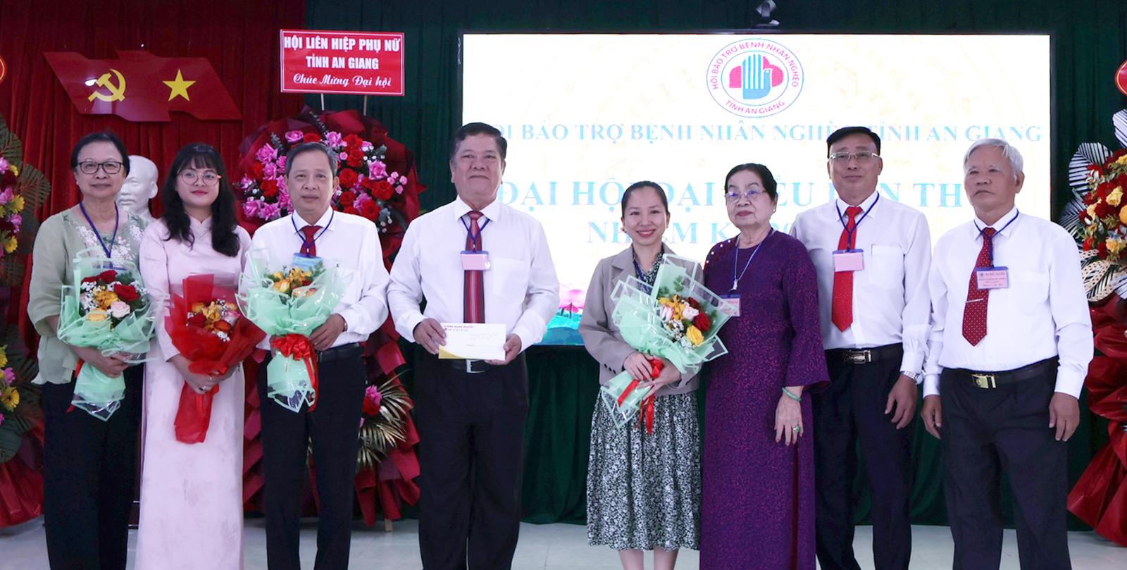 Ông Trương Thắng Trận tái đắc cử chức Chủ tịch Hội Bảo trợ bệnh nhân nghèo tỉnh An Giang