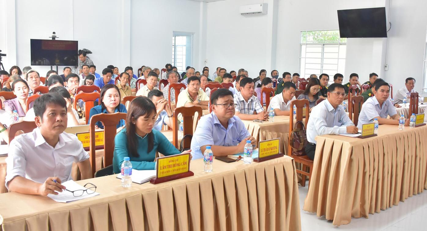 Ứng cử viên đơn vị bầu cử số 3 tiếp xúc cử tri, vận động bầu cử đại biểu Quốc hội