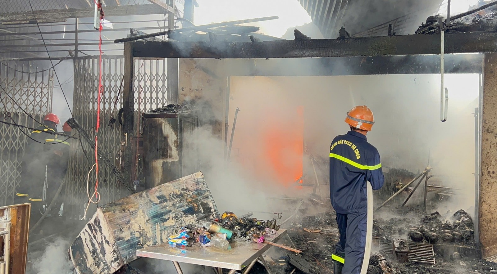 Hiện trường vụ ch&aacute;y 