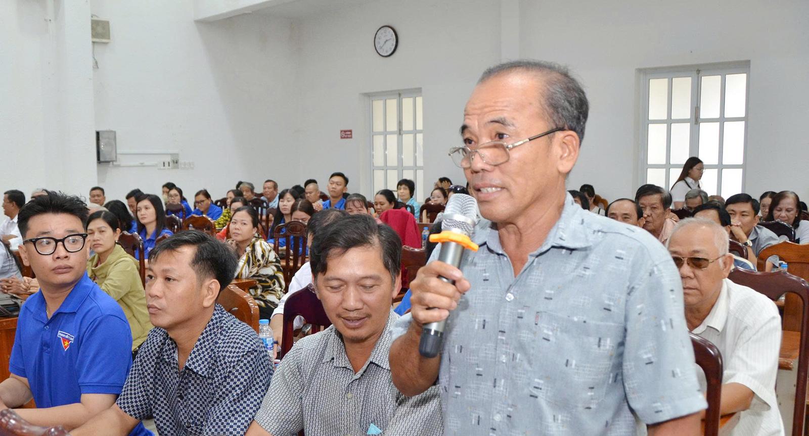 Ứng cử viên đại biểu Quốc hội tiếp xúc cử tri 4 xã Bình Thạnh Đông, Hòa Lạc, Phú Tân và Phú An