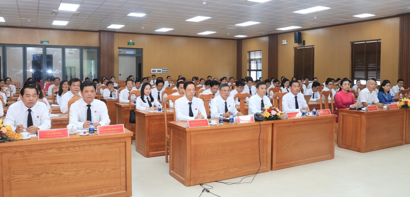 Năm 2025, Tòa án nhân dân tỉnh giải quyết 36.884 vụ, việc Đại biểu tham dự hội nghị