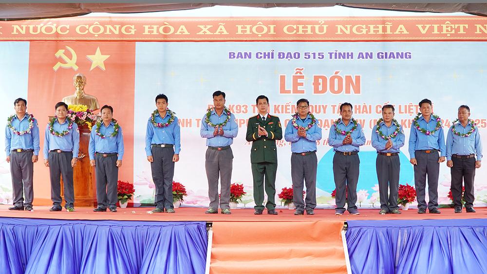 Đón Đội K93 An Giang tìm kiếm, quy tập hài cốt liệt sĩ hy sinh tại Campuchia