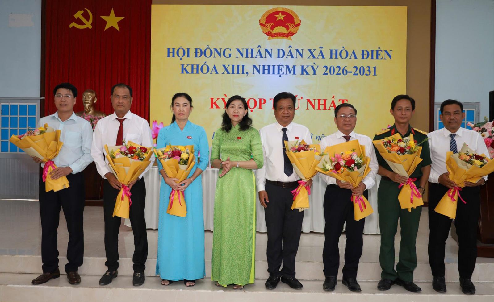 Xã Hòa Điền bầu các chức danh chủ chốt HĐND và UBND xã