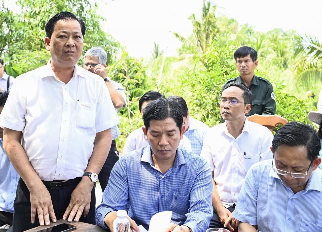 Chủ tịch UBND tỉnh Hồ Văn Mừng khảo sát một số dự án trên địa bàn hai xã An Biên và Tân Thạnh, Vườn quốc gia U Minh Thượng