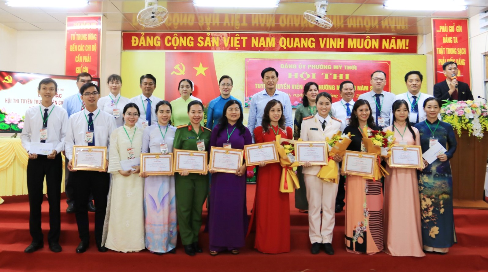 Phường Mỹ Thới trao giải hội thi tuyên truyền viên giỏi năm 2026 Các thí sinh xuất sắc tham Hội thi