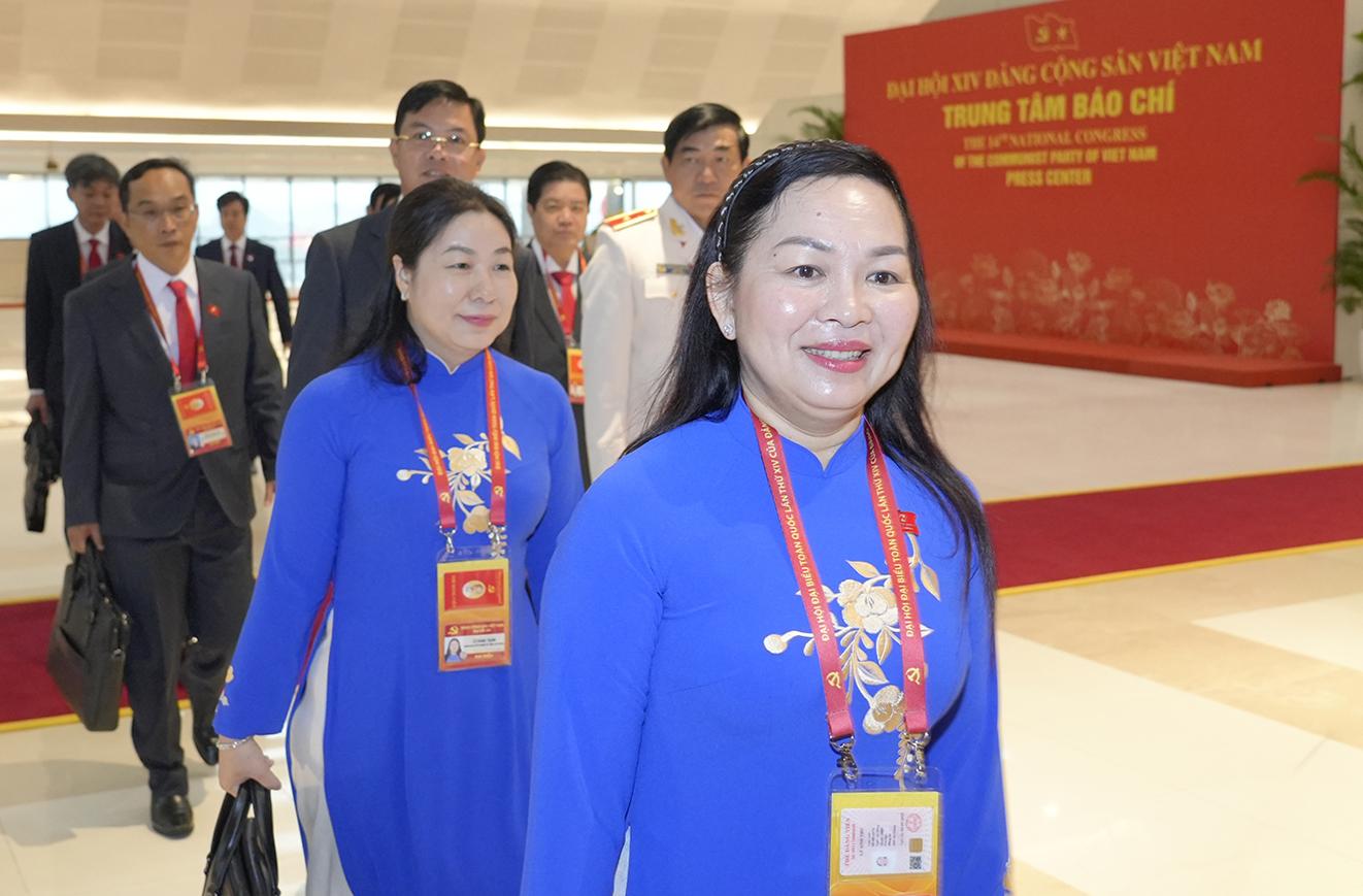 Đoàn đại biểu Đảng bộ tỉnh An Giang dự khai mạc Đại hội XIV của Đảng