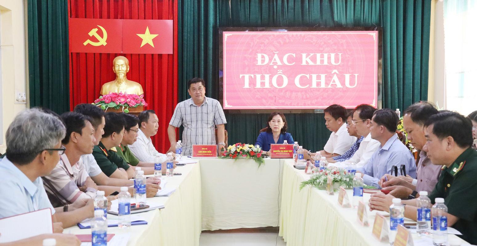 Khảo sát đầu tư xây dựng y tế, giáo dục trên địa bàn đặc khu Thổ Châu