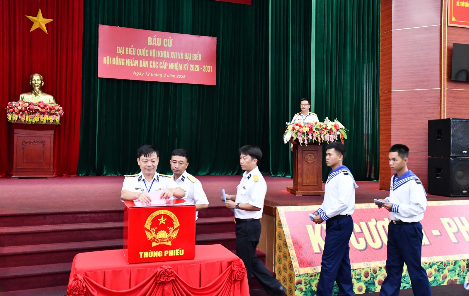 Lữ đoàn 127, Vùng 5 Hải quân tổ chức bầu cử sớm