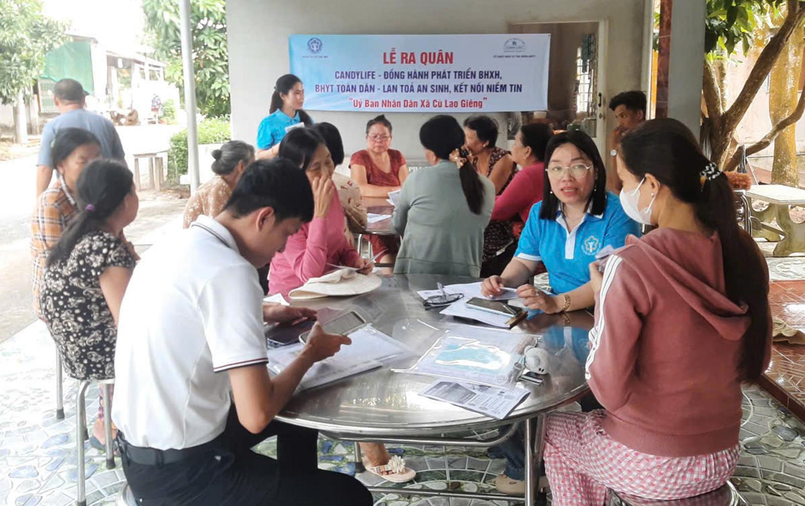 Ra quân phát triển bảo hiểm xã hội, bảo hiểm y tế toàn dân