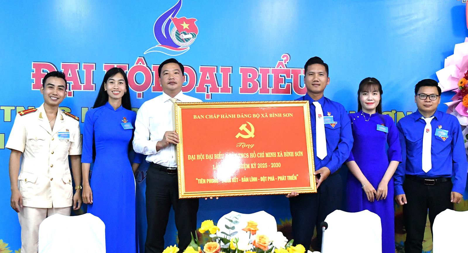 Đại hội đại biểu Đoàn Thanh niên Cộng sản Hồ Chí Minh xã Bình Sơn lần thứ I