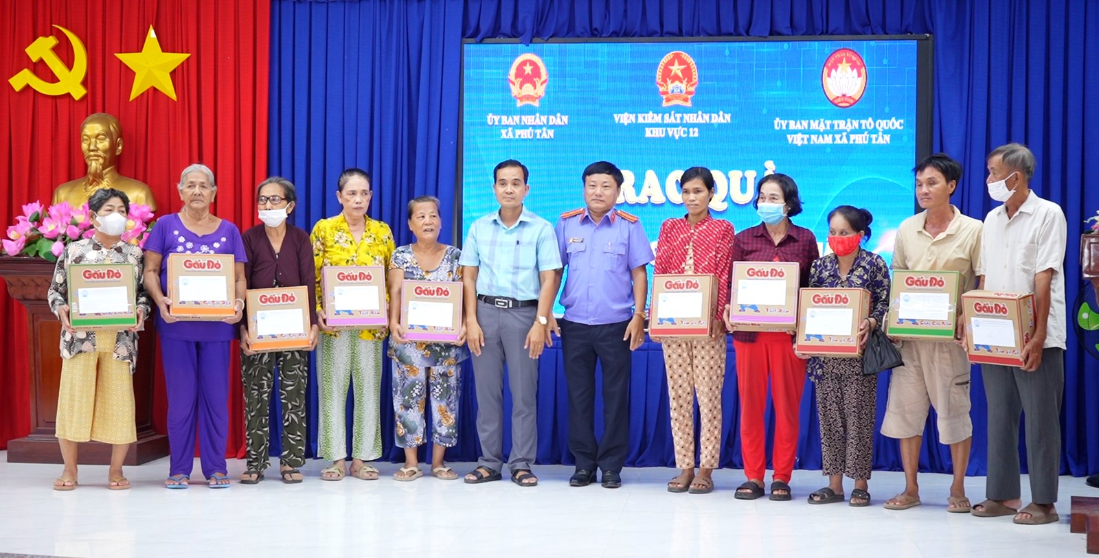 Xã Phú Tân tổ chức tuyên truyền pháp luật, nâng cao nhận thức cho người dân