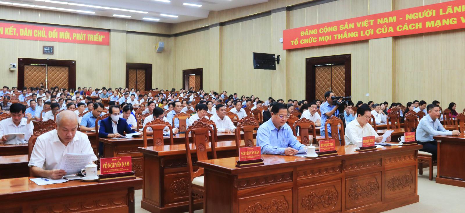 Đại biểu tham dự hội nghị