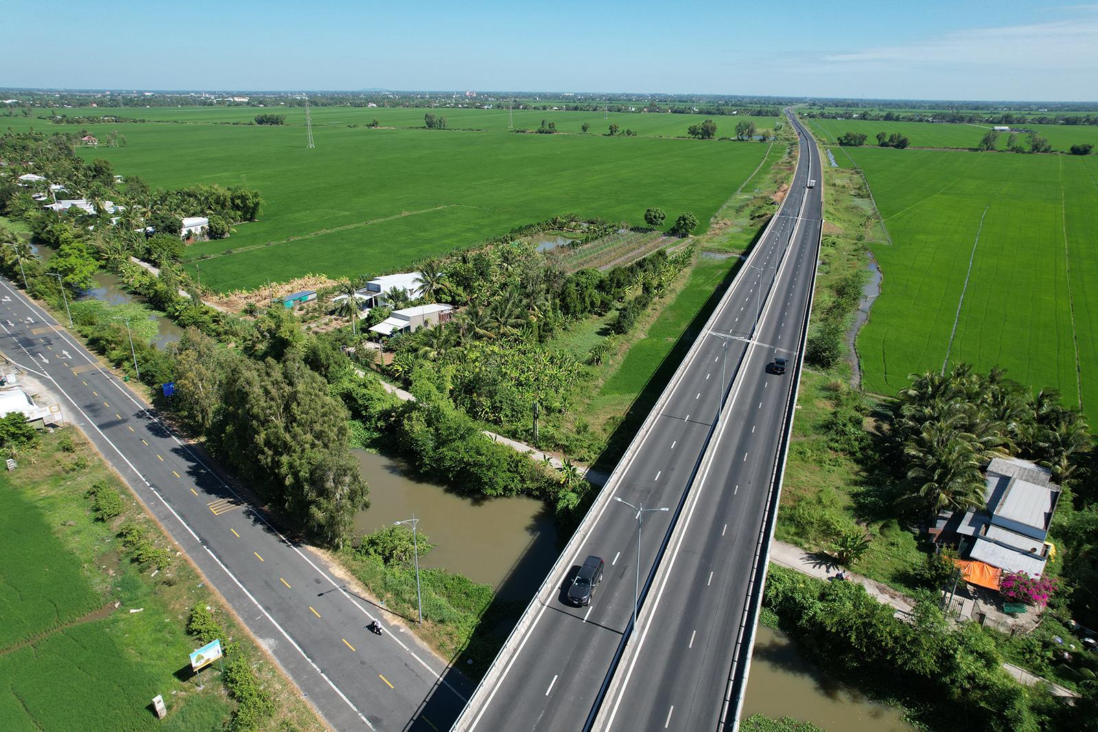 Ưu tiên đầu tư công cho hạ tầng giao thông chiến lược