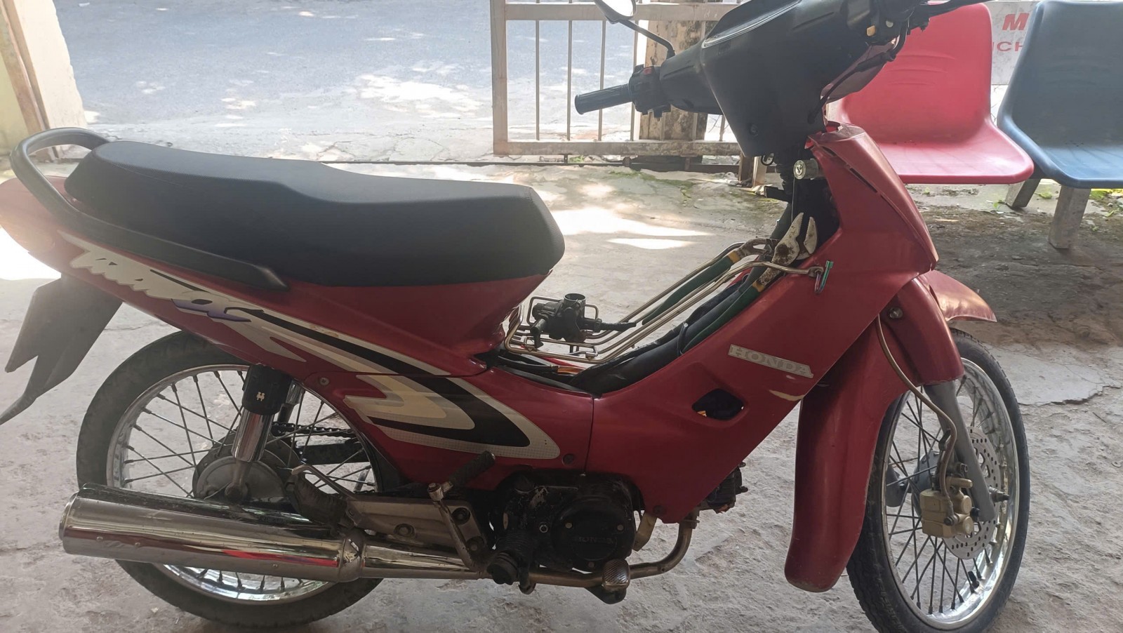 Tạm giữ đối tượng thực hiện liên tiếp 3 vụ trộm cắp tài sản